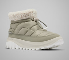 NIB COLUMBIA 2075121-395 WOMEN SNOWTROT SHORTY 200G INS GREY GREEN/ STONE BOOTS