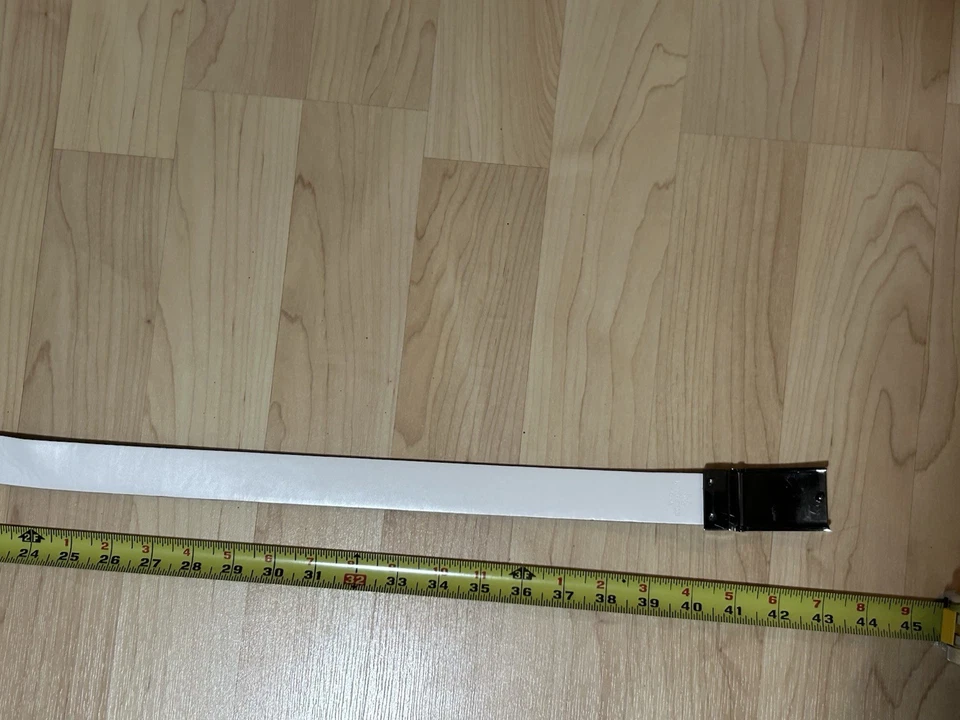 Cinturón de vestir reversible blanco y negro Keneth Cole Reaction para hombre Foto 4 de 4