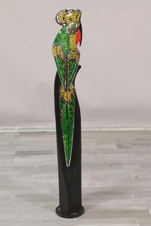 Papagei 102 cm Holzfigur mit buntem Glasmosaik 1970er Jahre (MVL7576)