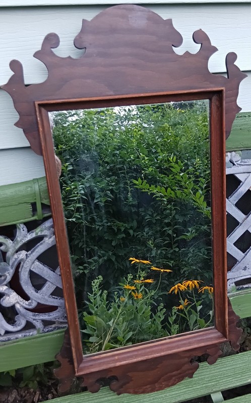 ANTIQUE ENGLISH CHIPPENDALE STYLE VINTAGE WALL MIRROR