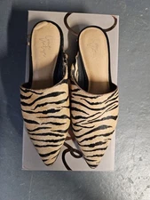 Crown Vintage Women 7 Macaria Leather Cow Fur Animal Print Pointed Toe Flats.