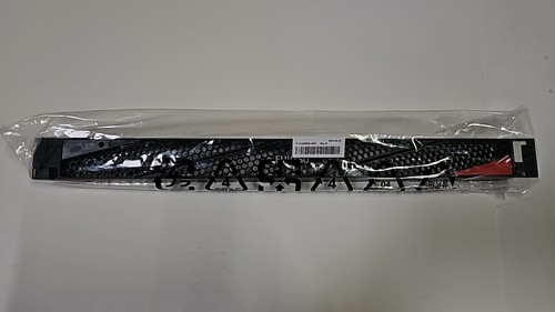 Fujitsu LUNETTE AVANT SUR BASE AVANT PY-FOP19 POUR PRIMERGY RX2530 M7 - - Photo 3/16