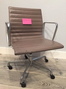 Original Herman Miller Eames Aluminum Group Management Chair In Tan Image Is Loading Original Herman Miller Eames Aluminum Group Management Chair