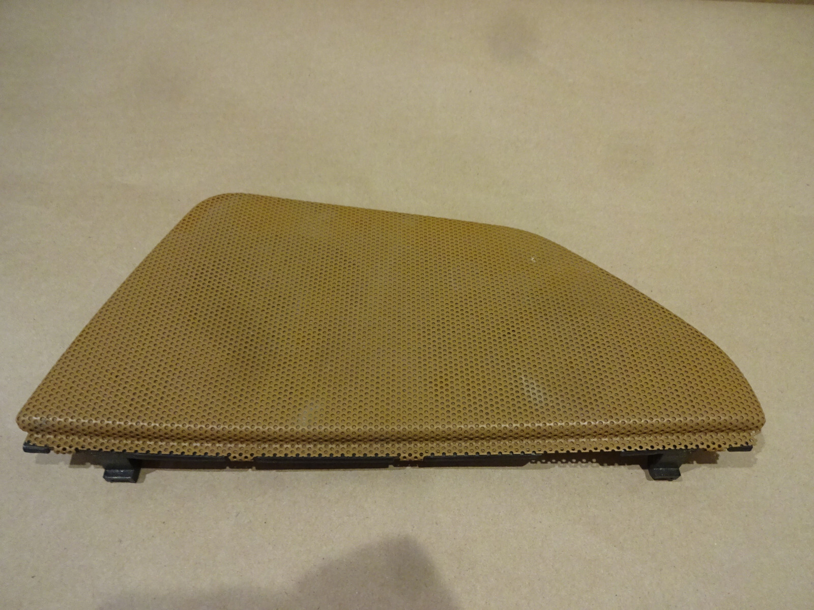 Ferrari California -RH Rear Loud Speaker Cover P/N 69789900