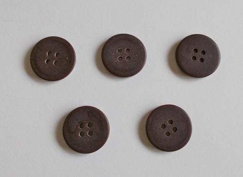 Set 5 Vintage Buttons Brown Ivory Striped 4-Hole Flat Rim 3/4" Nice Quality - Picture 3 of 4