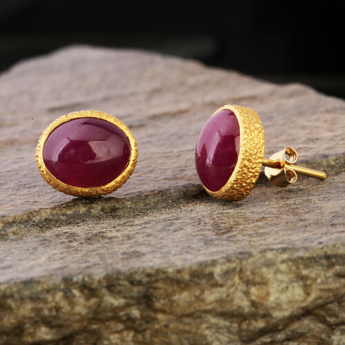 8.58Ct. Ruby Oval Stud Earrings 18k Textured Yellow Gold Women's Fine Gift - Picture 2 of 8