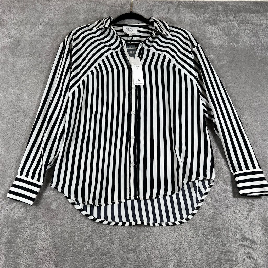 Olive and Oak Women's Blouse XS Black & White Striped Button-Up Shirt Collar NEW