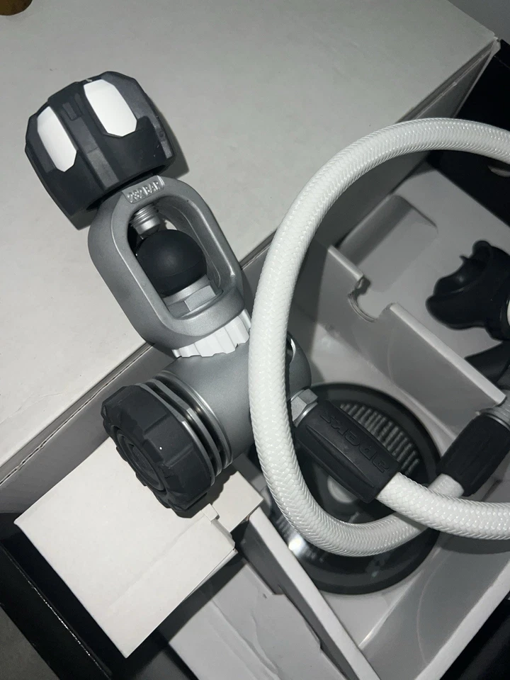 Regulador Apeks XL4+ Blanco Foto 4 de 4