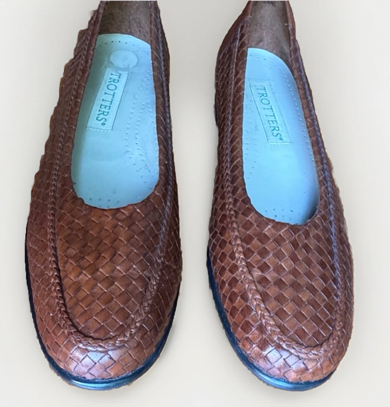 (7.5) TROTTERS "LANE" Woven Brown Leather Flats w/ Round Toe
