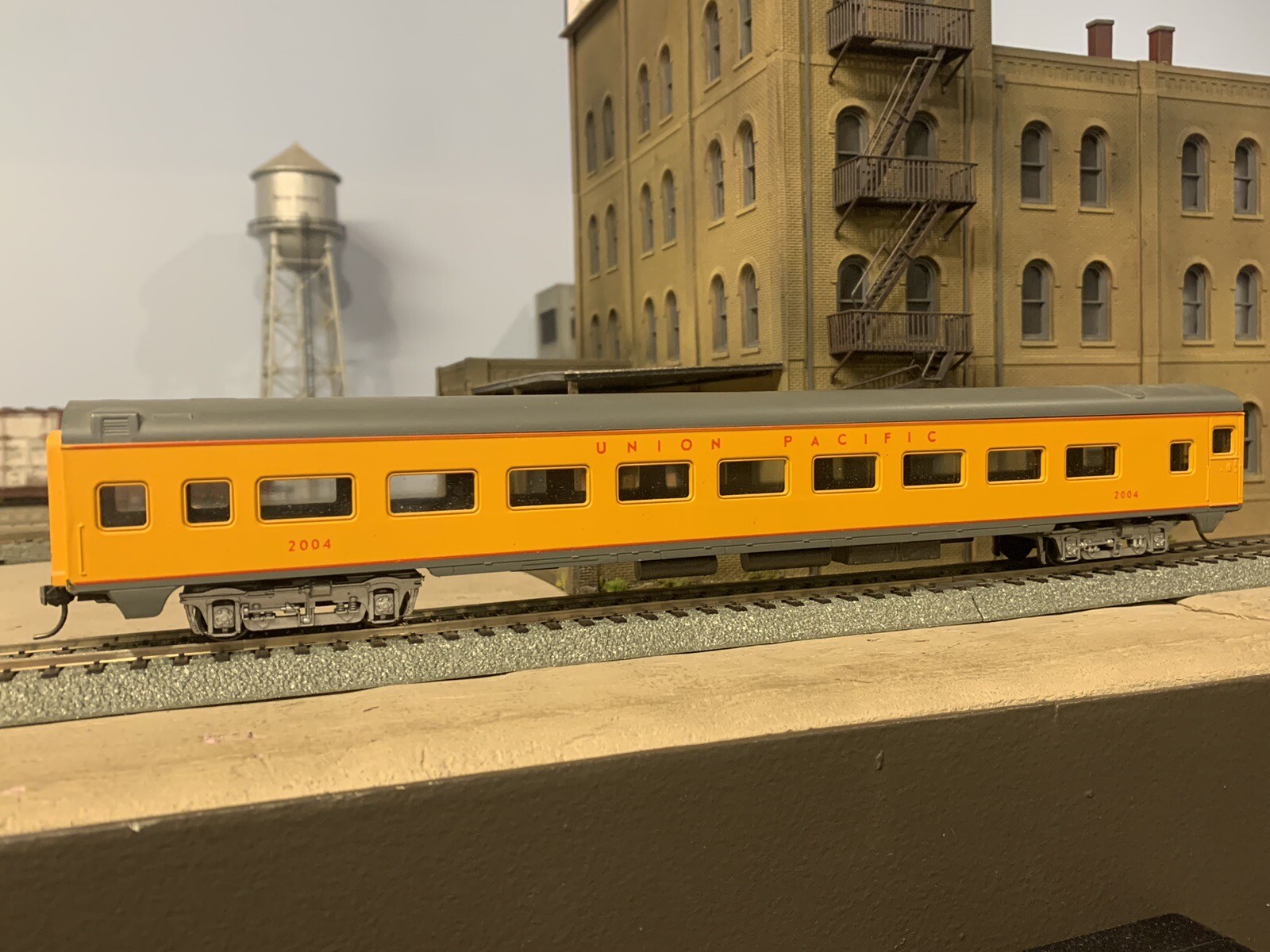 HO Union Pacific Passenger Train 7 Rivarossi passenger cars Powered A