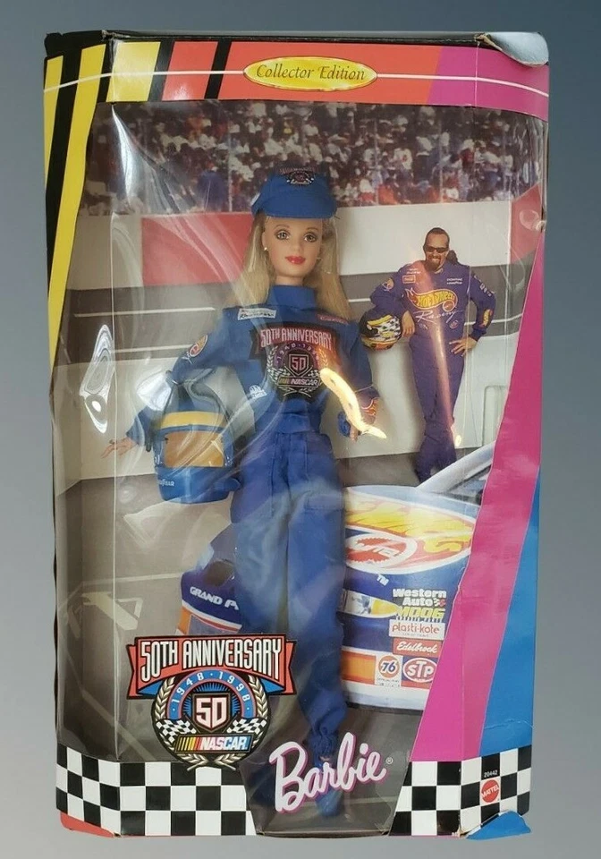 Muñeca Barbie de colección Mattel Race Car Driver NASCAR 50 aniversario 1998 Foto 3 de 4
