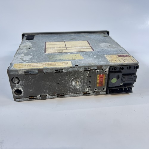 Blaupunkt Audi Design Dolby US Stereo CR VW Radio AM/FM Cassette 443035093C - Picture 5 of 7