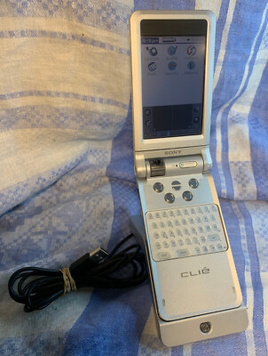 Sony CLIE PEG-NR70V/G PDA Personal Enterntainment Organizer