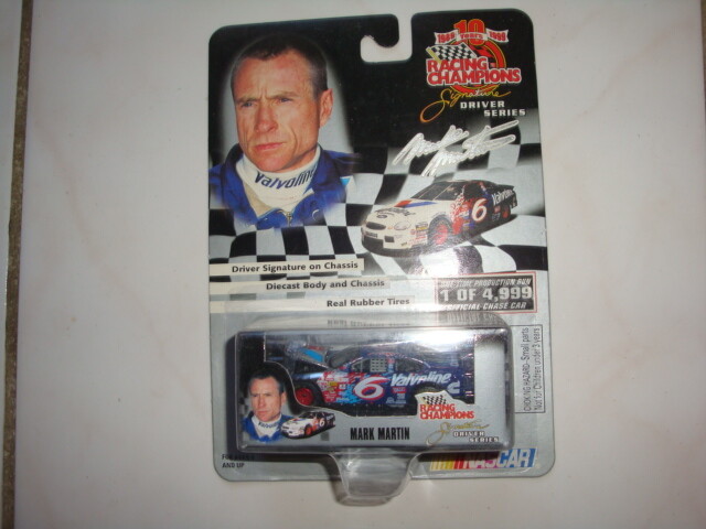 Racing Champions { MARK MARTIN #6 - VALVOLINE } Limited Edition CHASE 1 of 4999 