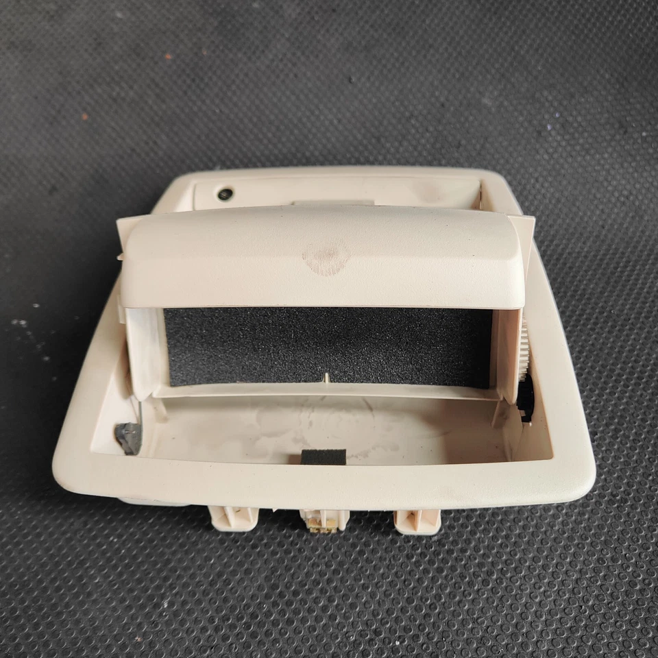 Chrysler 300C 2010 luz de techo interior 56050131AH #1 Foto 4 de 4