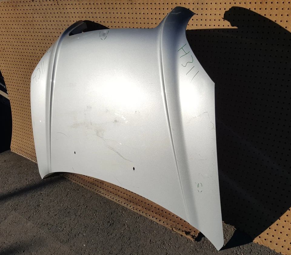 2005-2009 HYUNDAI TUCSON HOOD COVER PANEL SHELL OEM H311 Foto 3 de 4