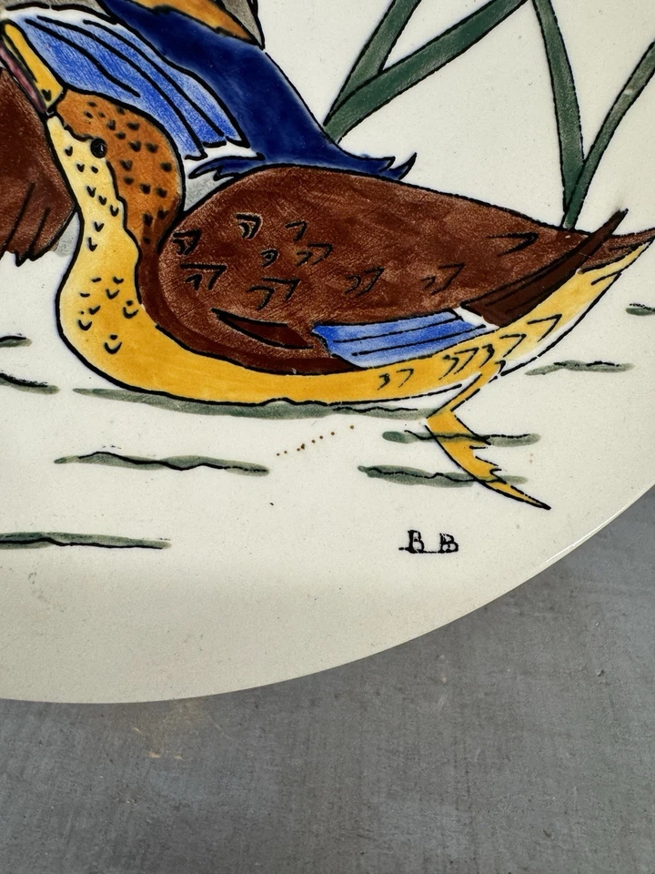 Ancienne assiette faience Gien décor d'oiseaux les canard Signé BB Gibier chasse - Photo 2/4
