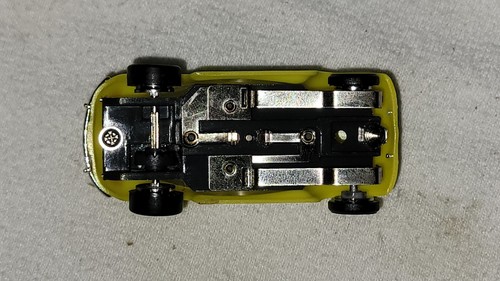 Custom Dash 1971 Yellow VW Beetle Bug HO Slot Car AW Tjet Chassis Vincent Rims - Picture 6 of 8