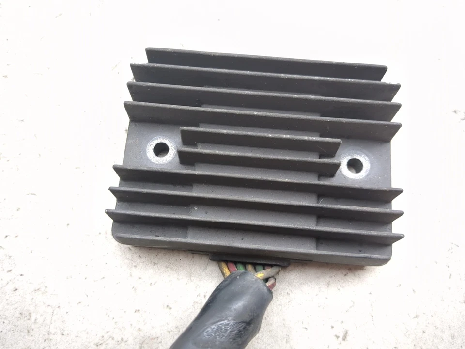 04-09 本田 VTX1300C VTX 1300 电压调节器整流器 SH579DB — 第 2/4 张图片