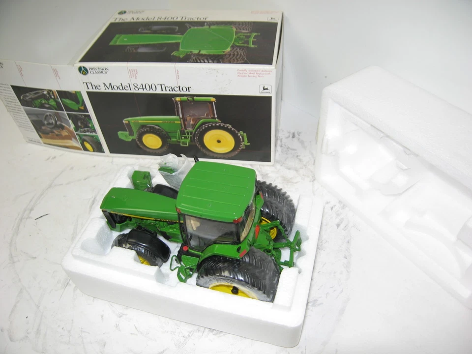 1/32 JOHN DEERE 8400 PRECISION CLASSIC #8 NIB UNDISPLAYED w/PLASTIC - Image 2 of 3