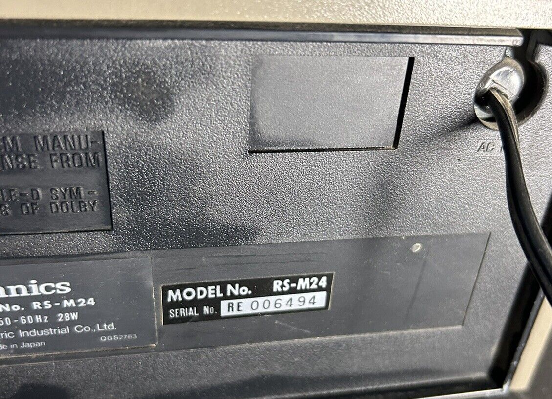 Technics RS M24 Stereo Analog Cassette Tape Deck Player Technics RS M24 Stereo Analog Cassette Tape Deck Player