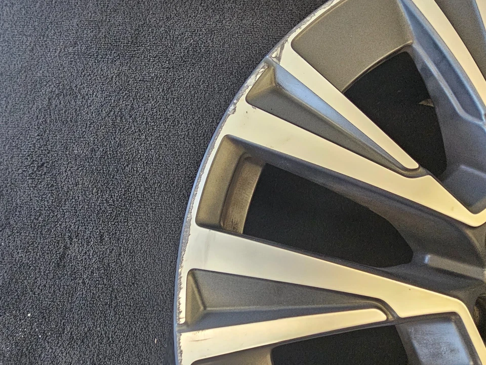 Llanta de aleación 18-22 XC90 Volvo 20" x 9 5 radios múltiples corte diamante negro 32243456 Foto 4 de 4