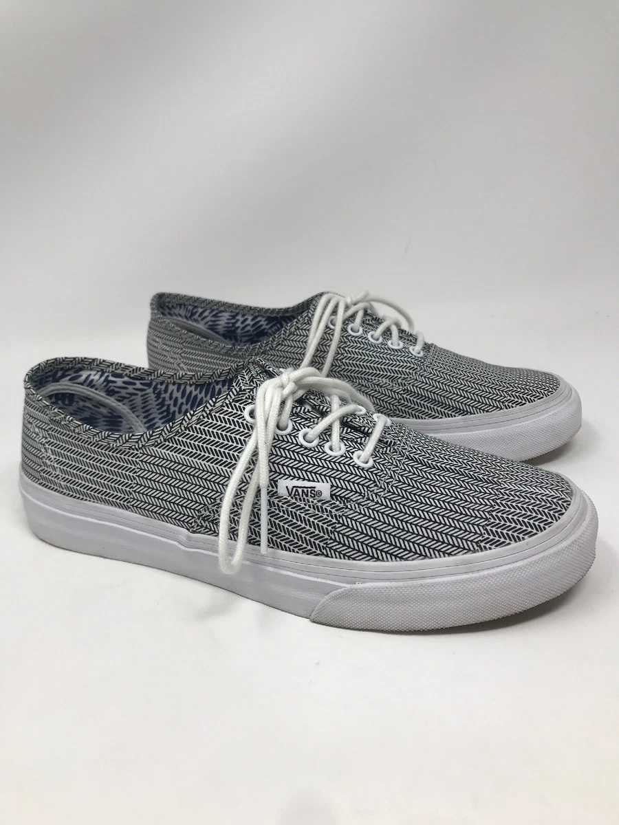 Vans black lo pro sales