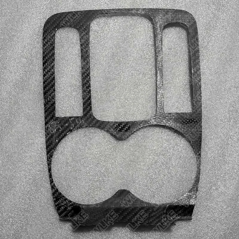 Cubierta de panel de cambio de marchas de fibra de carbono seco para Maserati GranTurismo 2008-2019 Foto 2 de 3