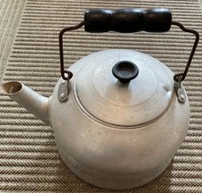 Comet 'The Popular Aluminum' Vintage Kettle Made In USA used and functional