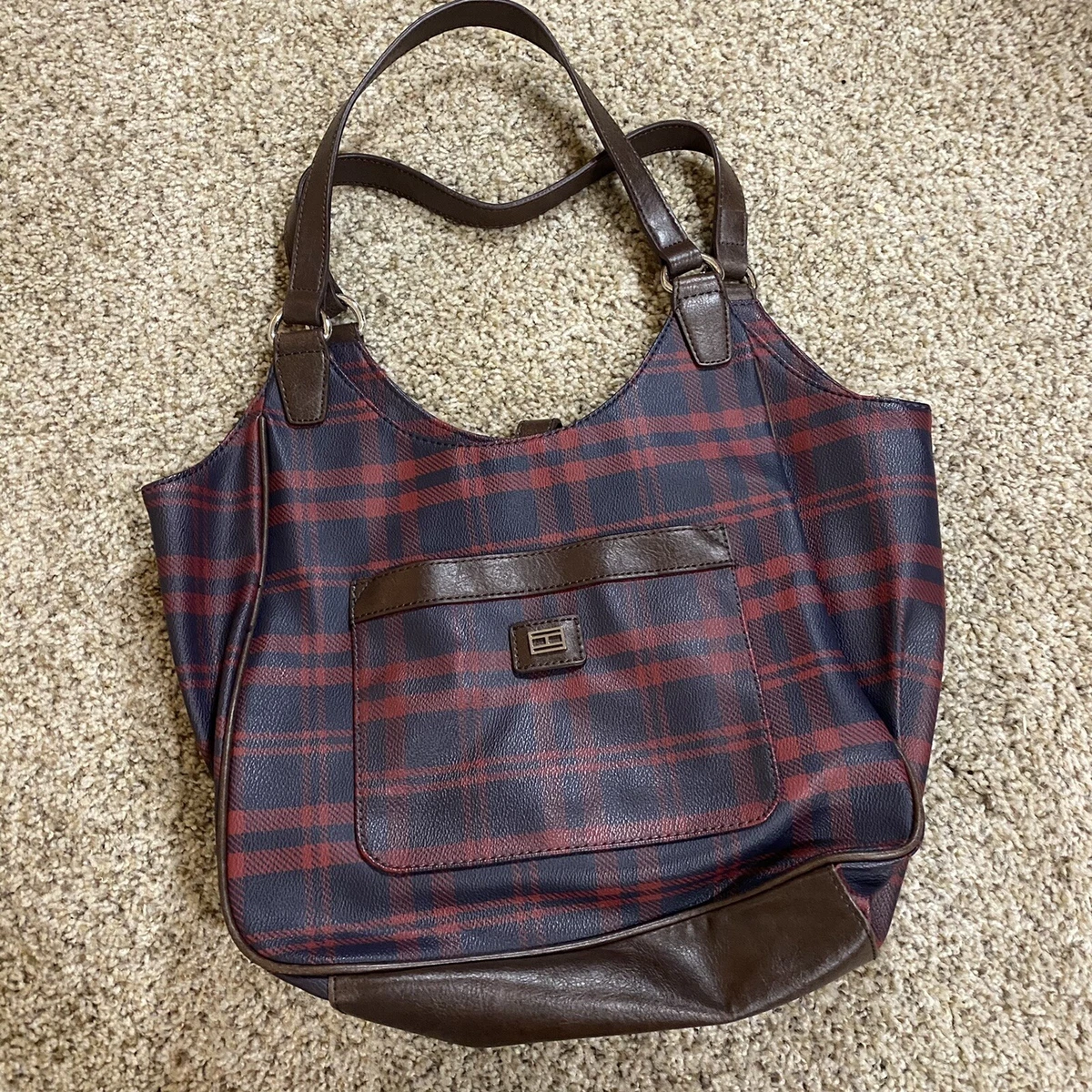 Tommy hilfiger plaid best sale purse
