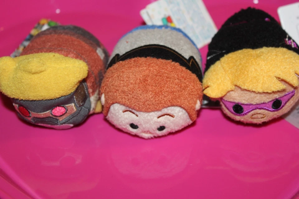 3X Mini Peluche Coleccionable Disney Store Marvel Ojo de Halcón Viuda Negra Tsum TSUM  Foto 3 de 3