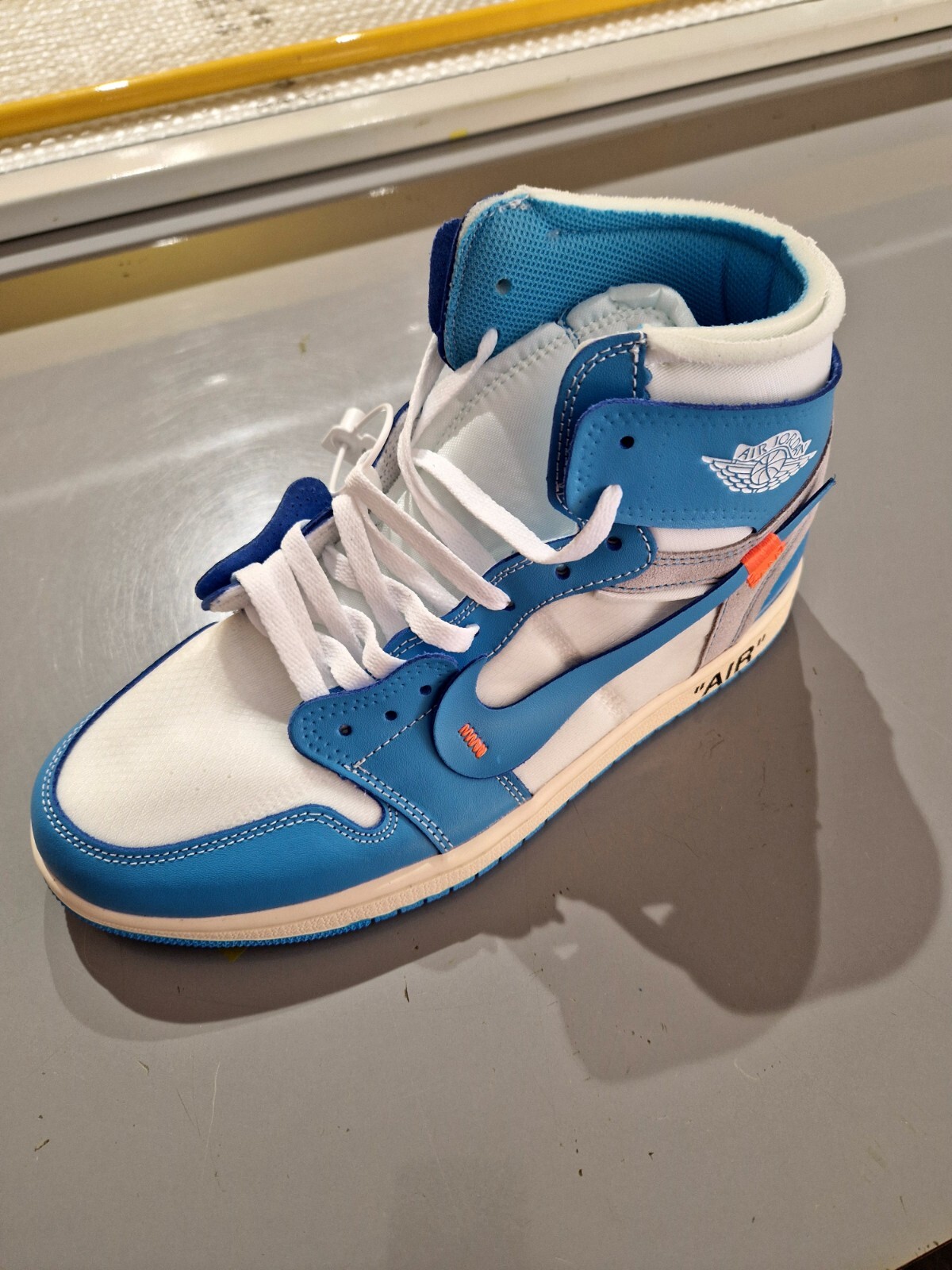 OFF WHITE X NIKE Jordan Sneakers Nike x Off White Air Jordan 1 Nuova con scatola Promo Estate