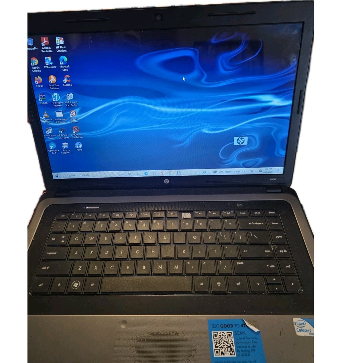 USED HP Pavilion 2000-329WM 15.6in. 320GB, AMD Fusion 1.6GHz 3GB