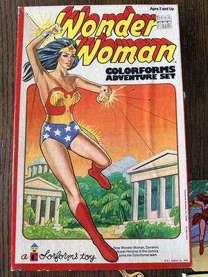Wonder Woman Colorforms Adventure Set Vintage 1976 in Box DC Comics