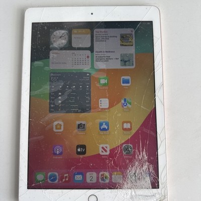 Apple iPad 6th Generation 128GB Wi-Fi read description lcd works glass broken 