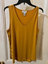 Sleeveless pull over top