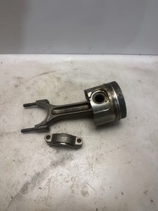 Cat 3208 Connecting Rod & Piston ML5E28