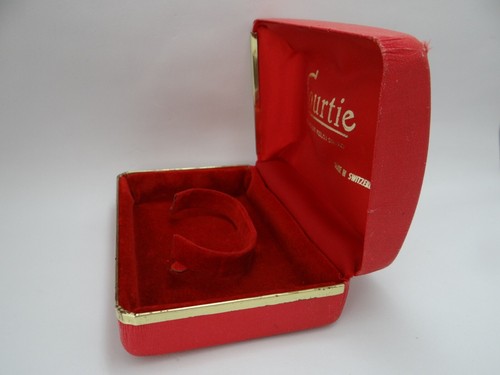 Courtie Watch Box, Vintage 1960's - Picture 2 of 8