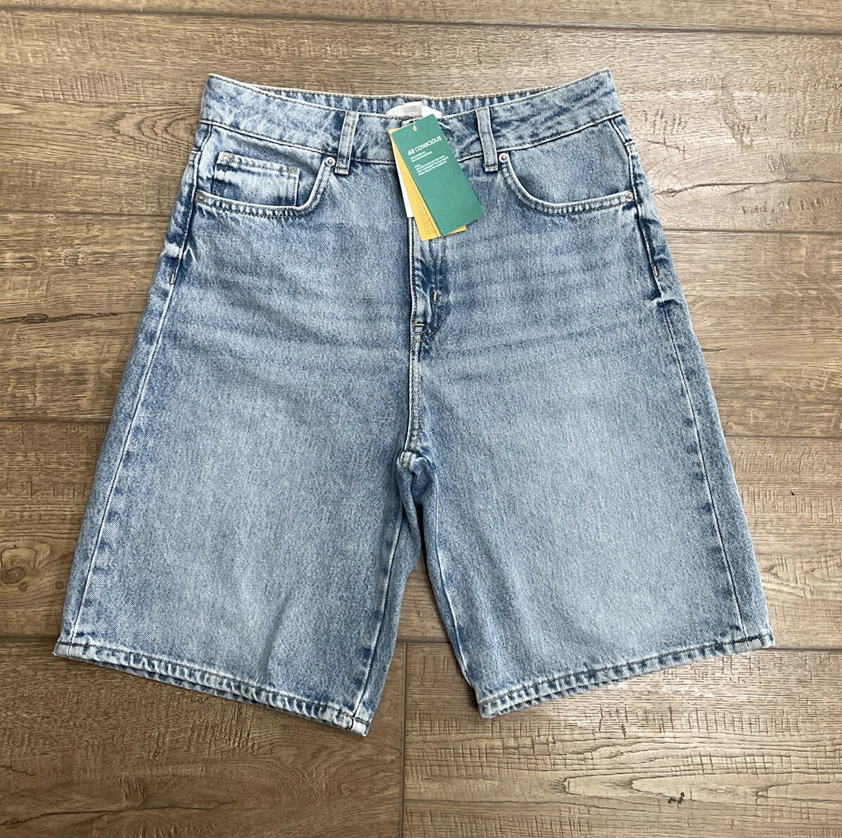 H M womens zip up high rise boyfriend denim shorts UK 12 blue RRP 24