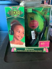 Wicked Kids Bluetooth Wireless Headphones Elphaba Children’s Gift Wicked NEW