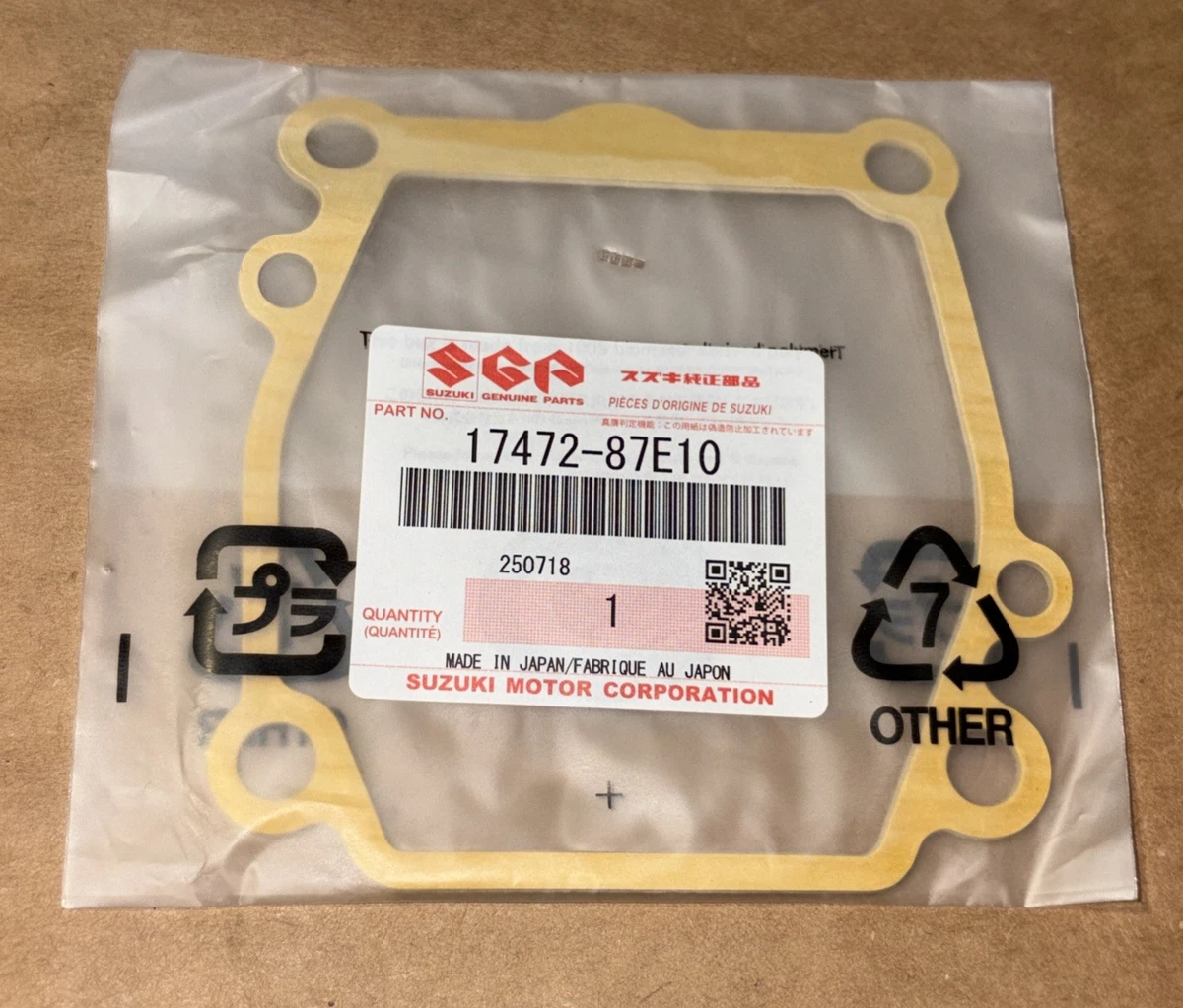Suzuki GASKET,PUMP CAS 17472-87E10 OEM NEW photo 2