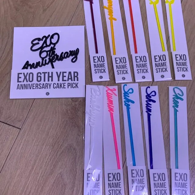 EXO 6th Anniversary Name Stick Set with Baekhyun, Chanyeol, D.O., Kai, Sehun, Ch