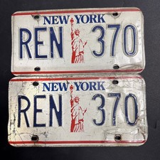 Vintage 1980’s New York NY Red White & Blue Liberty License Plate Pair REN 370
