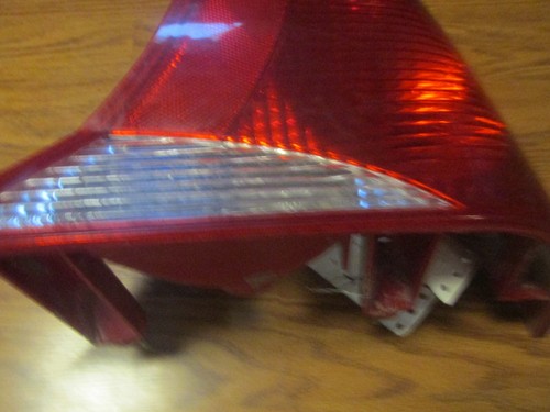 2000 - 2004 FORD FOCUS SEDAN Rear Brake Turn Tail Light Lamp PASSENGER SIDE OEM - Picture 14 of 24