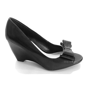 franco sarto black wedge pump