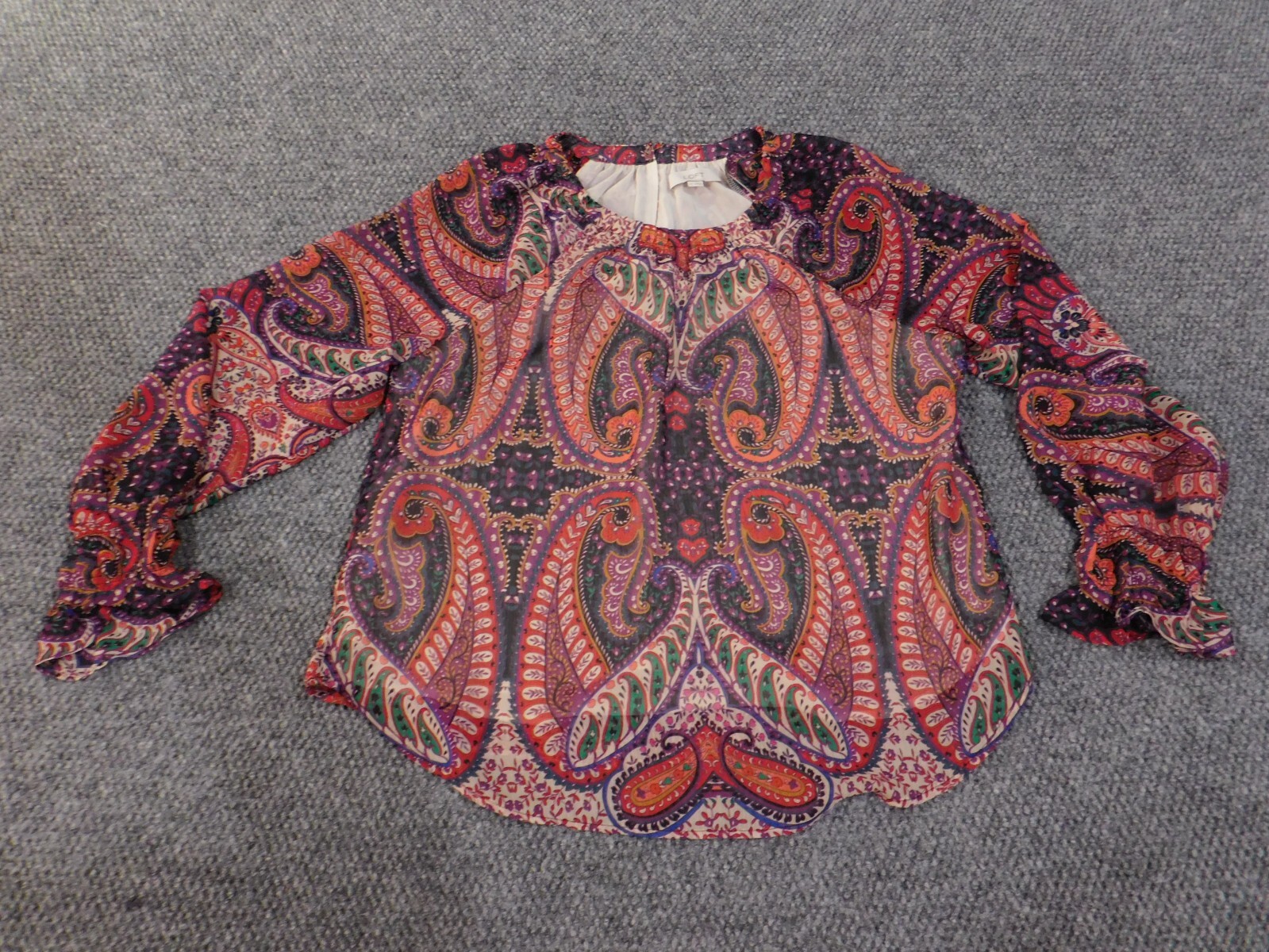 Loft top medium red gemoetric pullover lined shee… - image 1