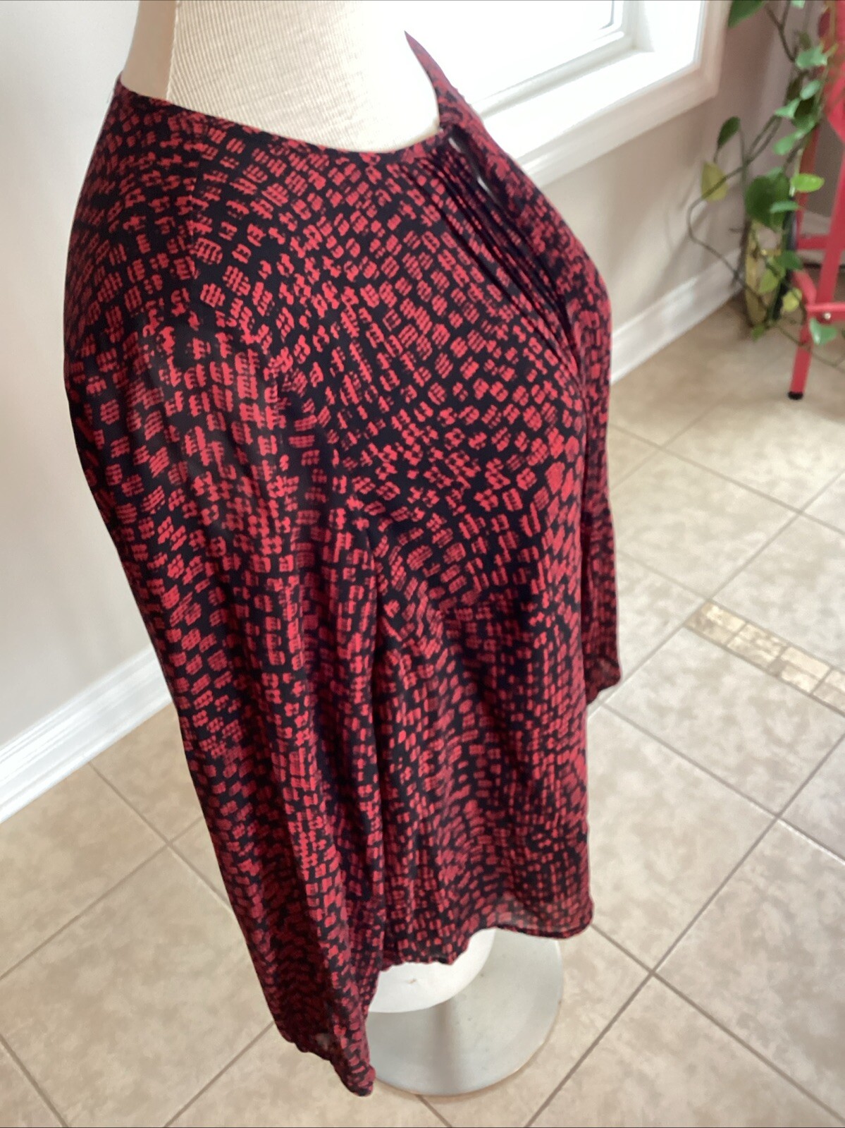 Coldwater Creek Poly Long Semi Sheer  Sleeve Line… - image 8