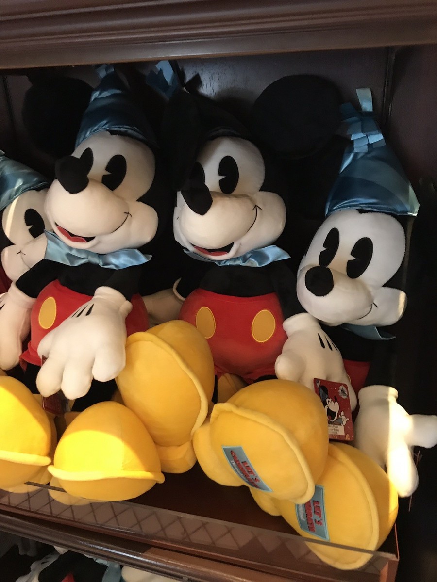 レアDisney ドナルド　Birth Memorial 2018　マスコット Donald Duck 90th Anniversary Collection by Disney Store