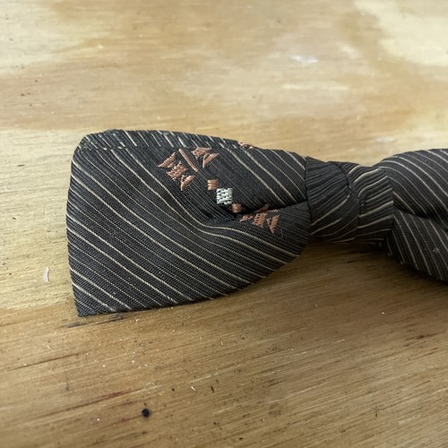 Vintage Royal Clip On Bow Tie Brown Earth Tones Nice Bowtie Sn27871 - Picture 2 of 6