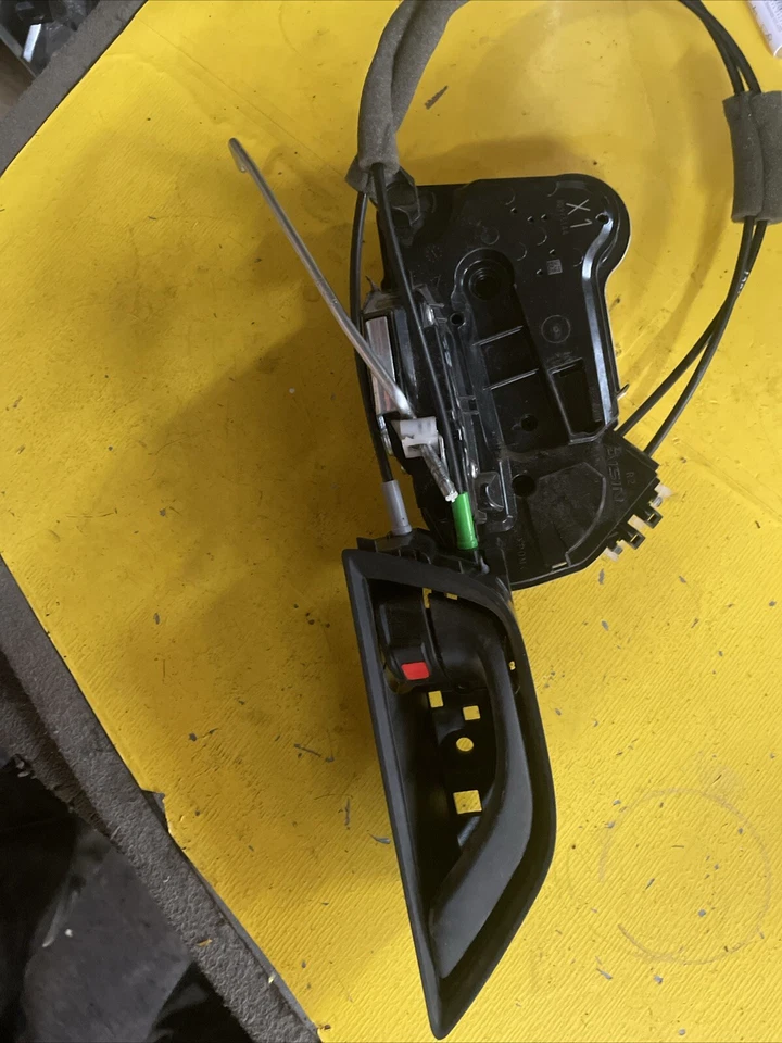 2018-2019 SUBARU CROSSTREK FRONT RIGHT SIDE DOOR LATCH LOCK ACTUATOR OEM - Image 2 of 4